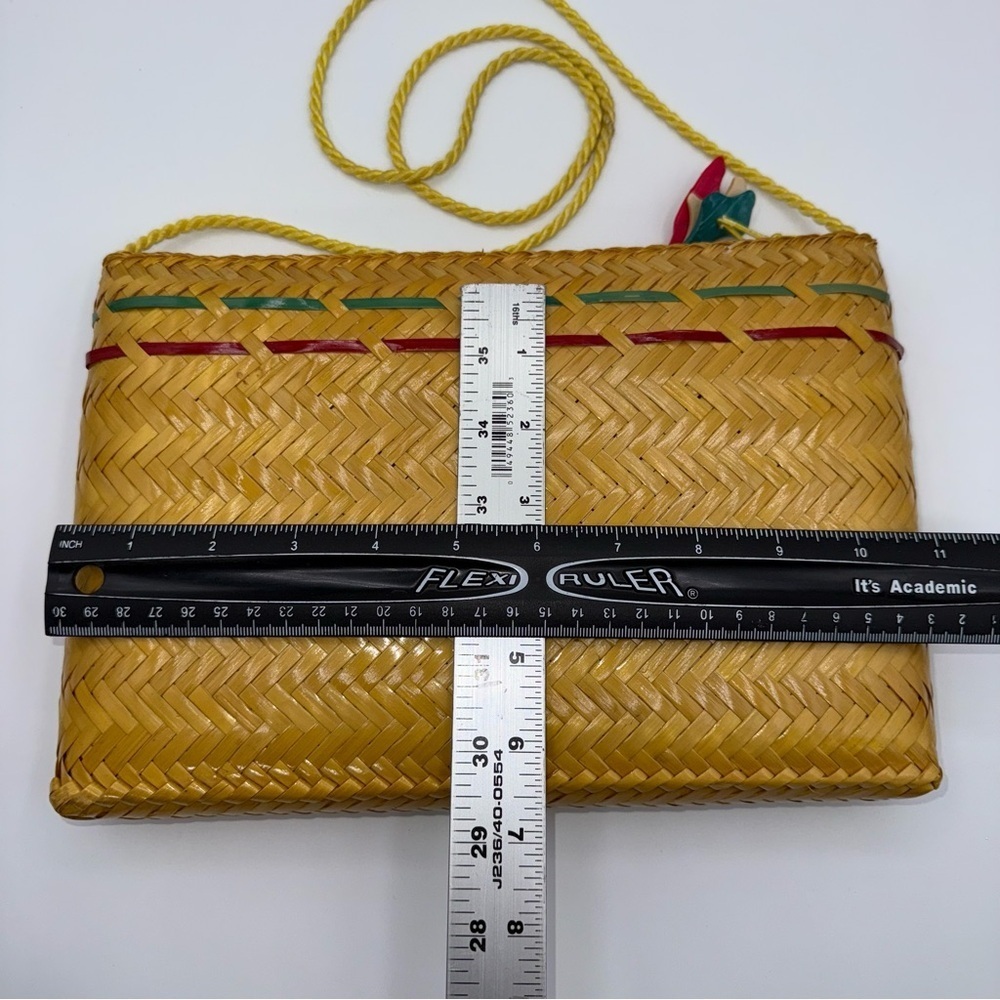 Yellow Woven Straw Shoulder Purse Crossbody Clutch Bag | No brand, Zip Top - Picture 6 of 11